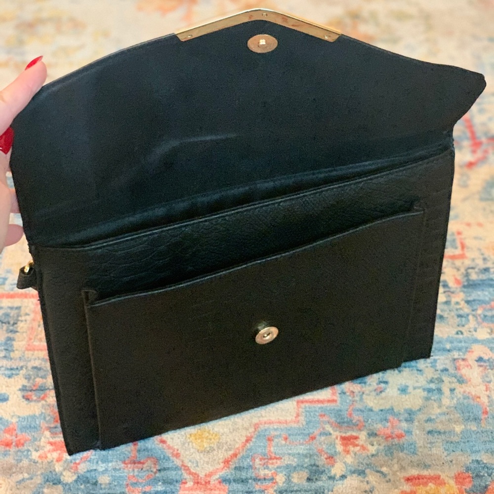 Chic Black Clutch/Wristlet - Picture 5 of 5